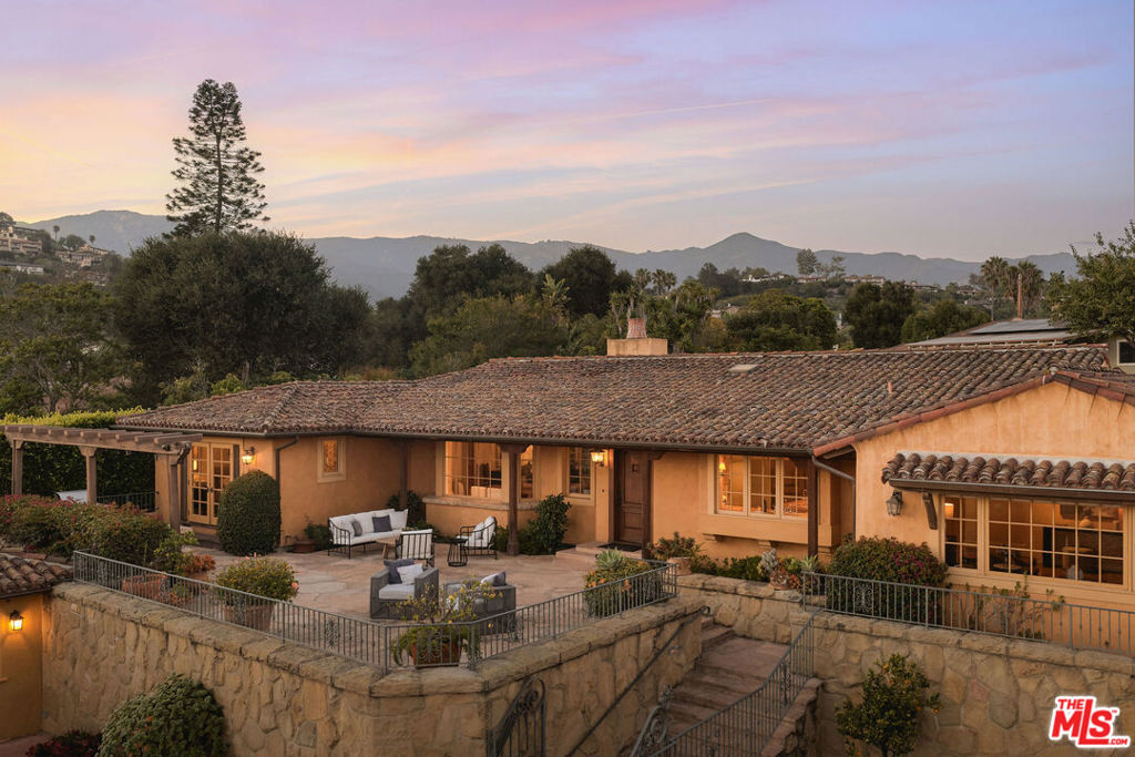 1615 Overlook Lane