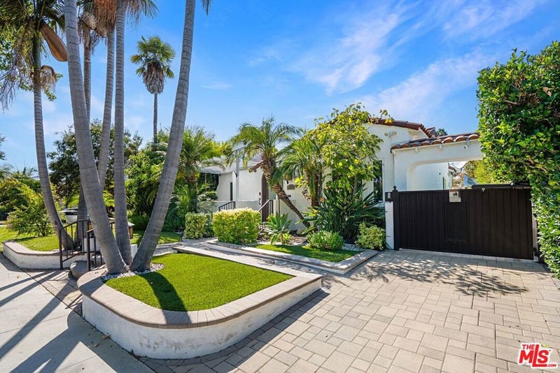 1173 S Point View Street