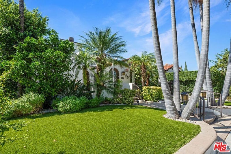1173 S Point View Street