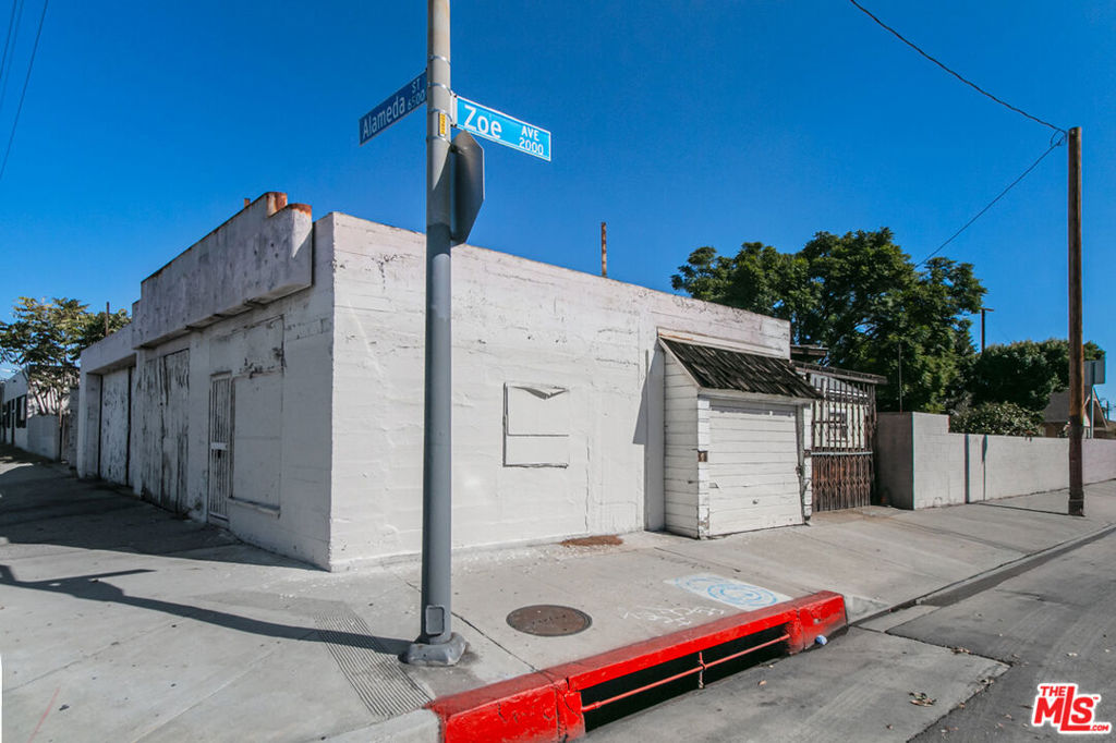 6541 Regent Street