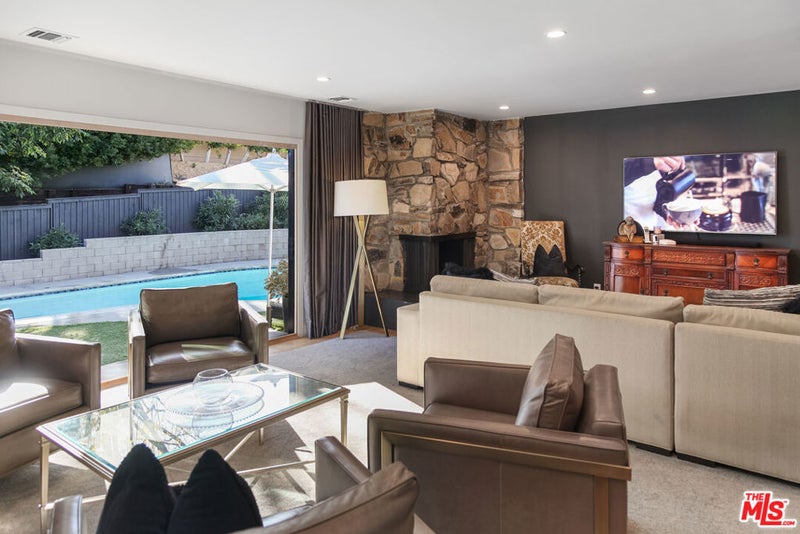 3584 Sepulveda Boulevard