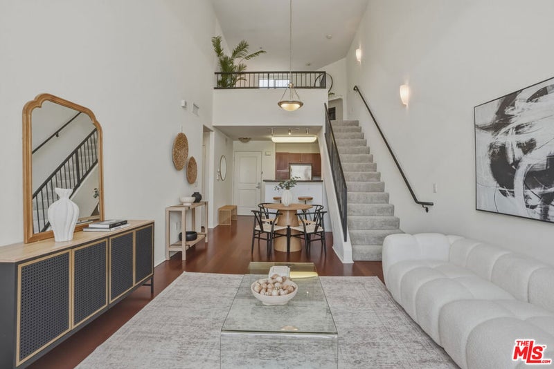 100 S Alameda Street 401