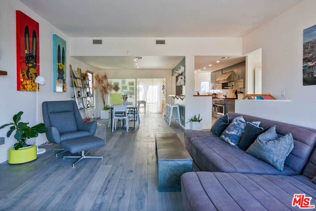 6830 Cahuenga Park Trail