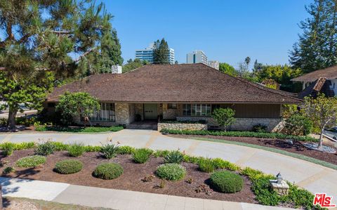 634 N Sierra Drive Beverly Hills CA 90210