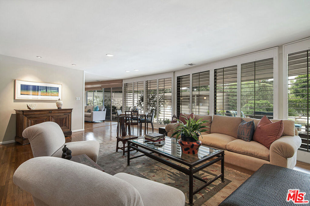 634 N Sierra Drive