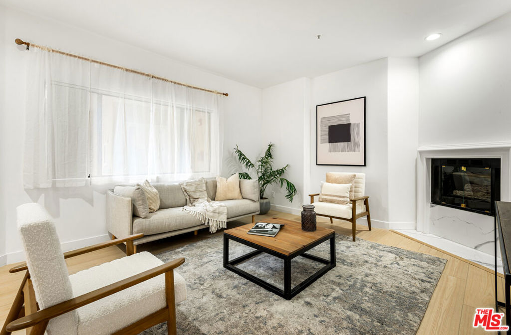 861 S Windsor Boulevard 103