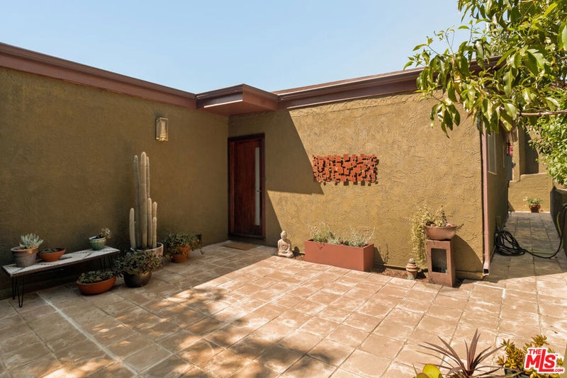 2415 Hines Drive