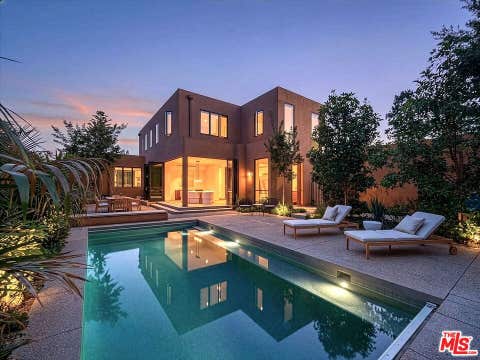 Photo of 421 19th Street, Santa Monica, CA 90402 (MLS # 26864327)