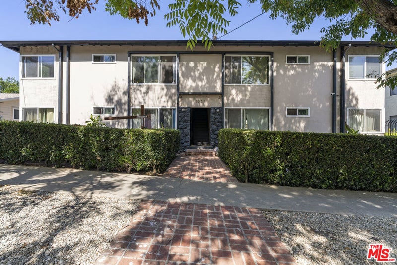 1351 Armadale Avenue