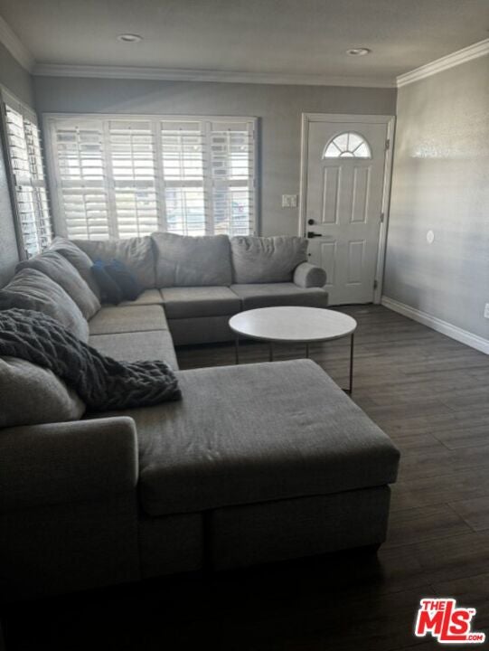 2108 W 156th Street