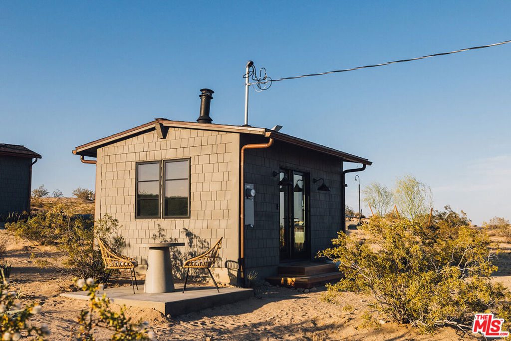 63625 Giant Rock Road