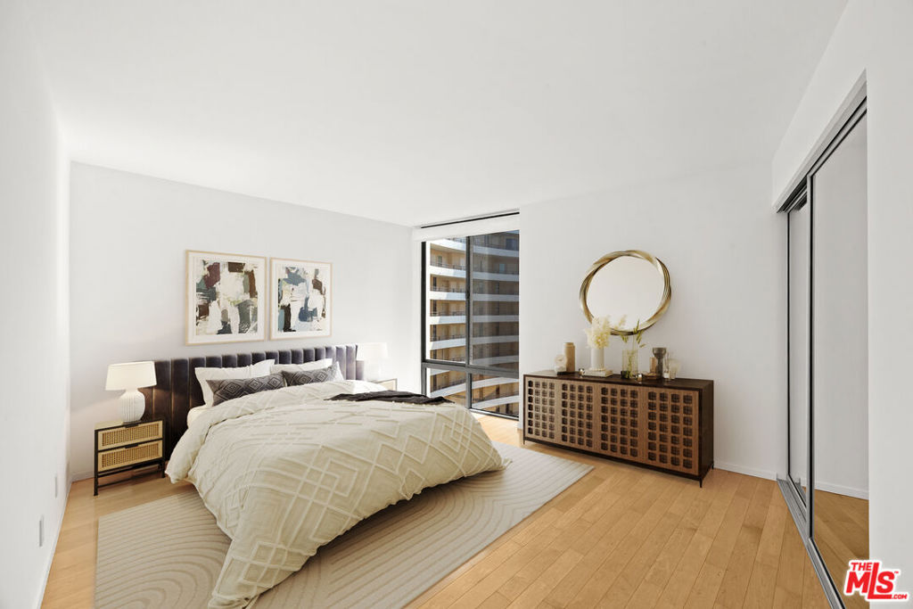 4316 Marina City Dr 1033