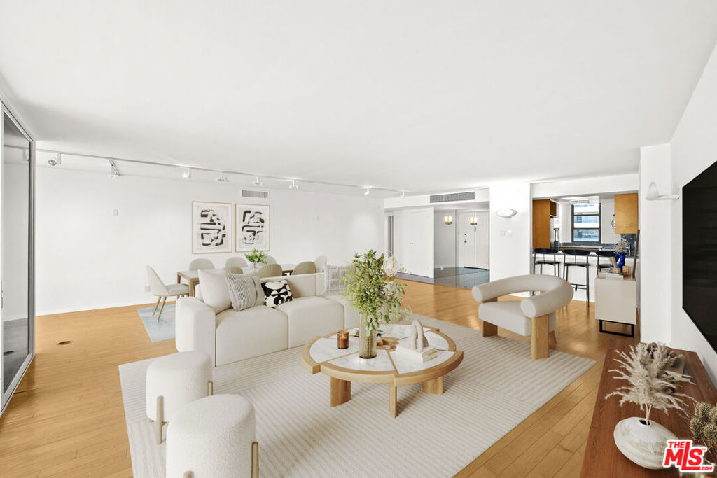 4316 Marina City Dr 1033