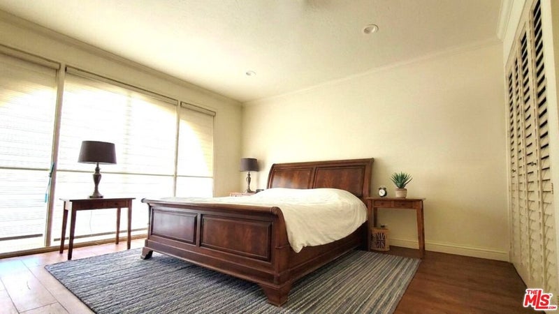 133 S Oakhurst Drive 204