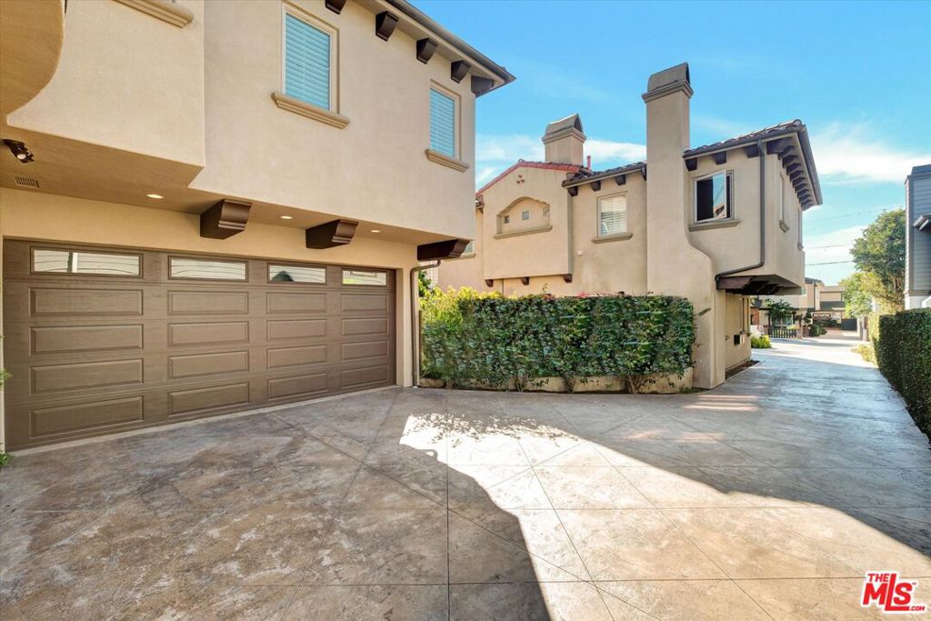 2517 Huntington Lane B