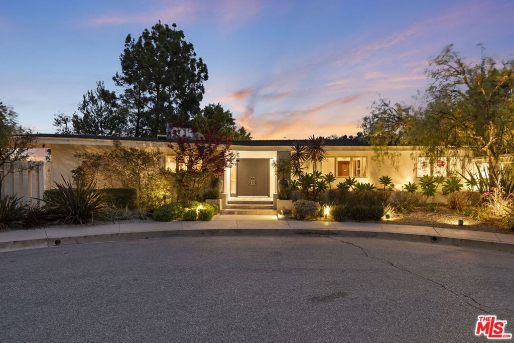 8410 Edwin Drive