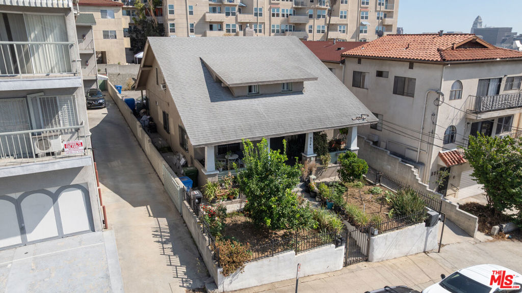 934 Centennial Street