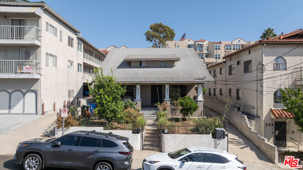 934 Centennial Street