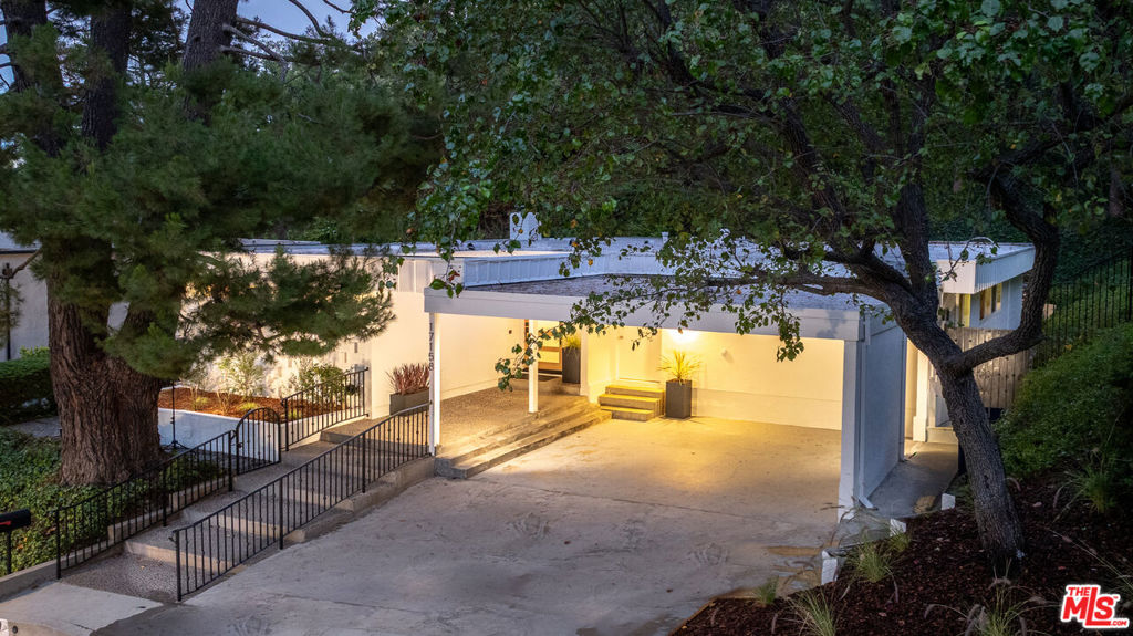 17158 Clemons Drive