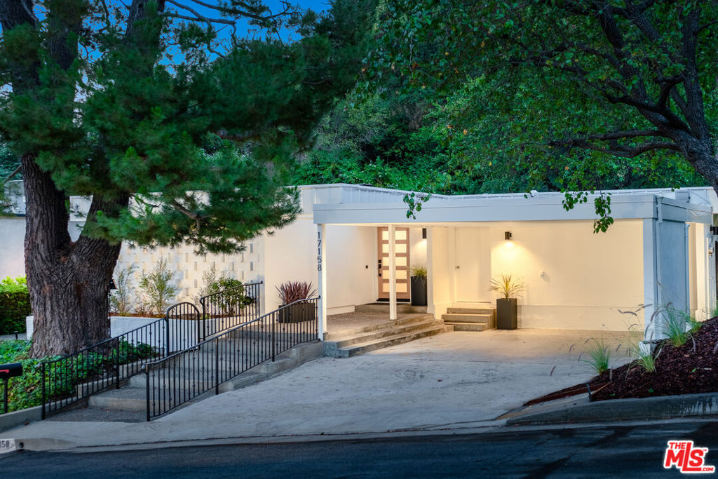 17158 Clemons Drive