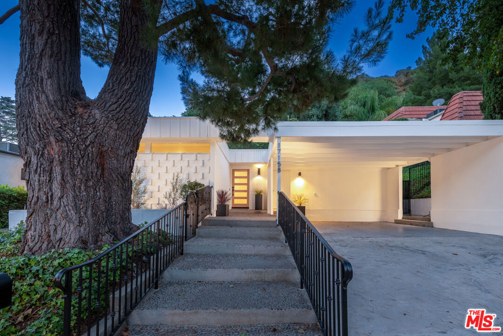 17158 Clemons Drive
