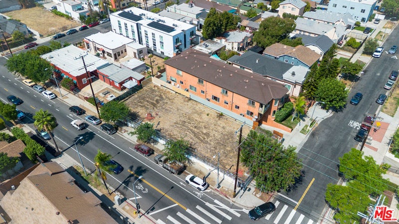 1301 N Alexandria Avenue