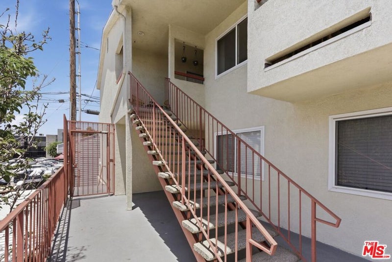 1015 E Spazier Avenue 205