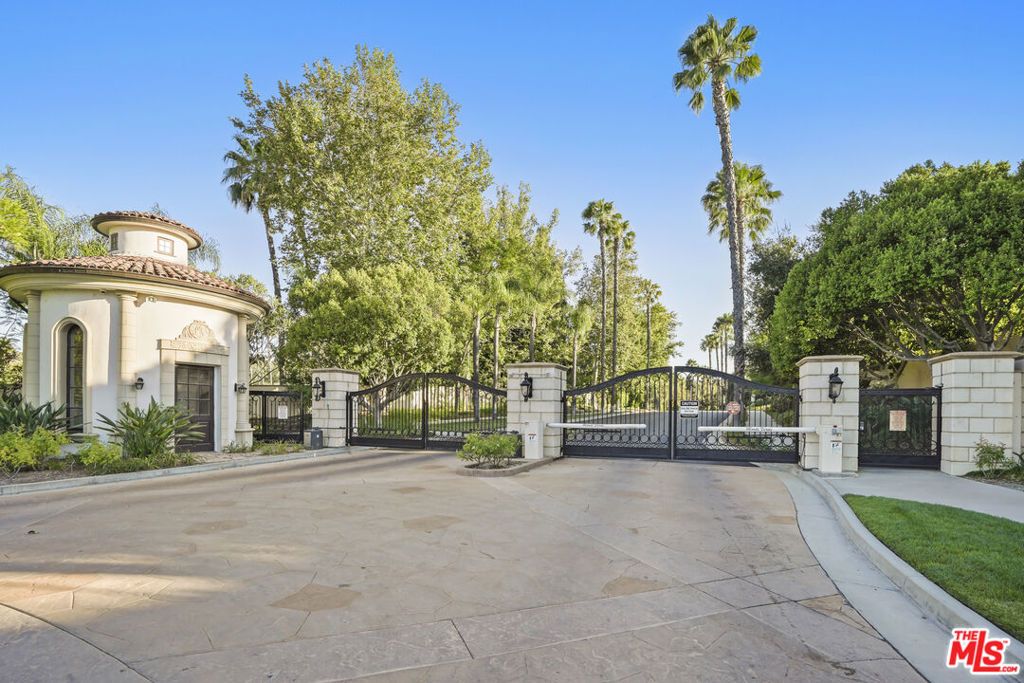 Properties 2 18414 Corazon Circle