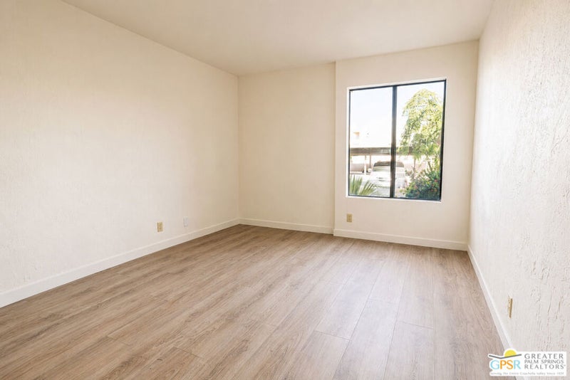 1050 E Ramon Road 42