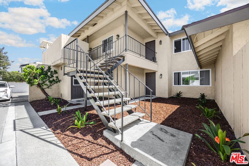 17082 Evergreen Circle