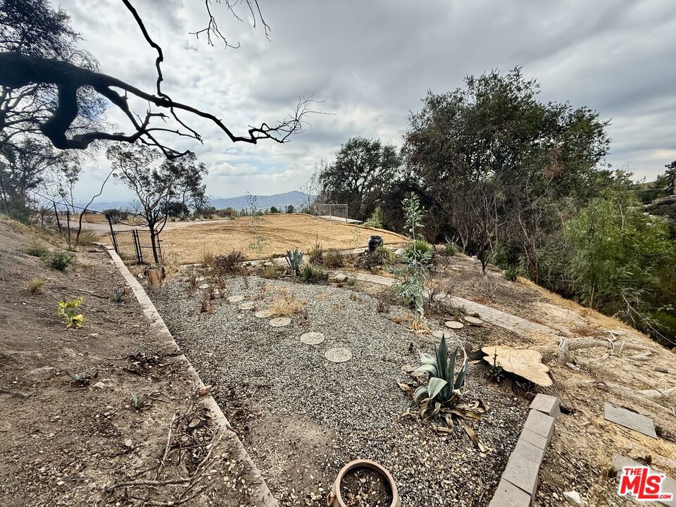 243 Taos Road