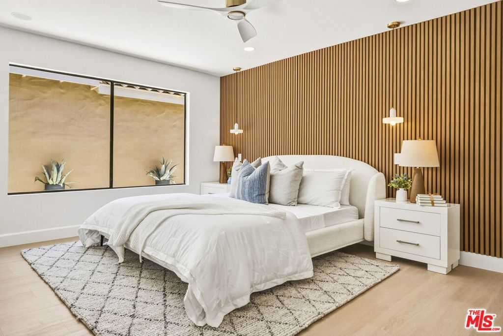 320 S Sierra Madre