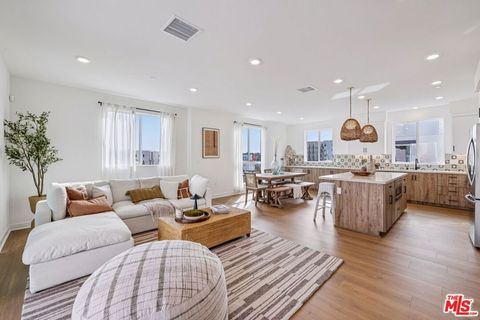 1672 Coral Sea Lane Los Angeles CA 90732