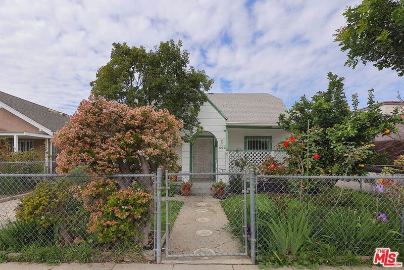 1271 S Mullen Avenue