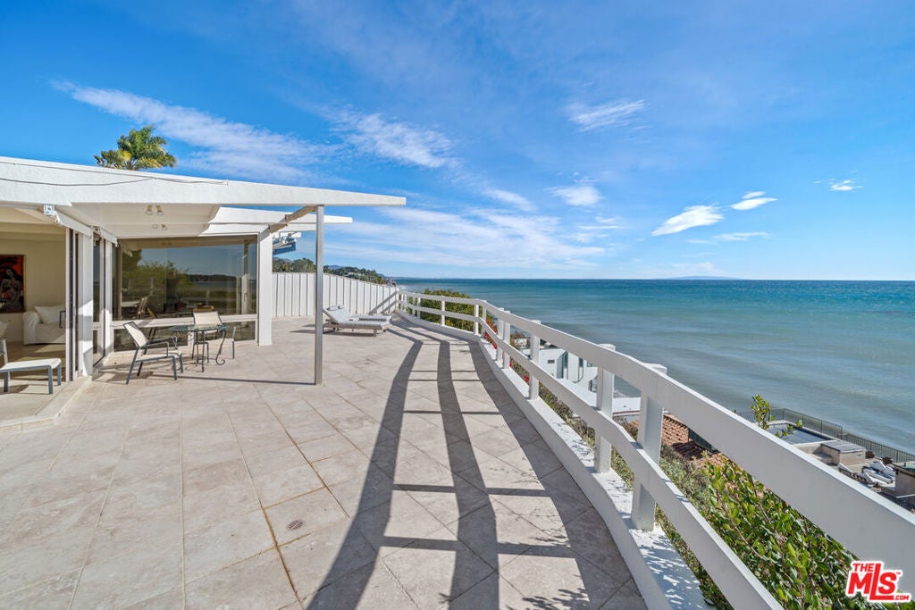 27400 Pacific Coast Highway 110