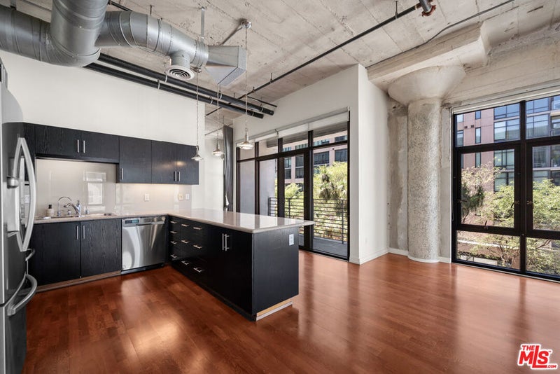 330 W 11th Street 406