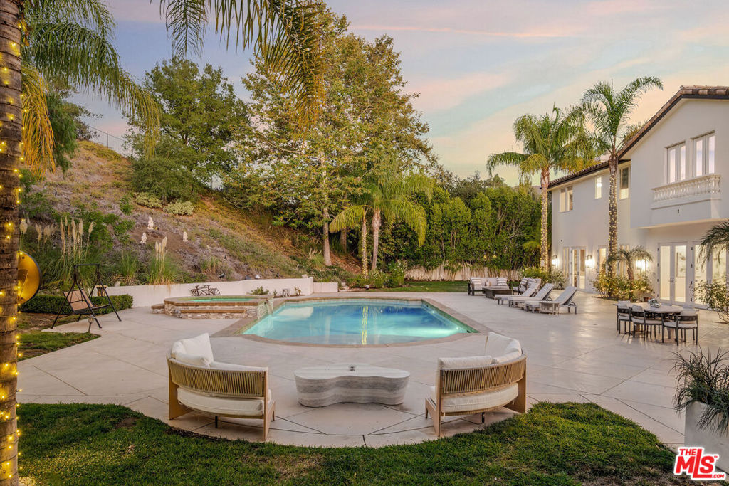 25043 Abercrombie Lane