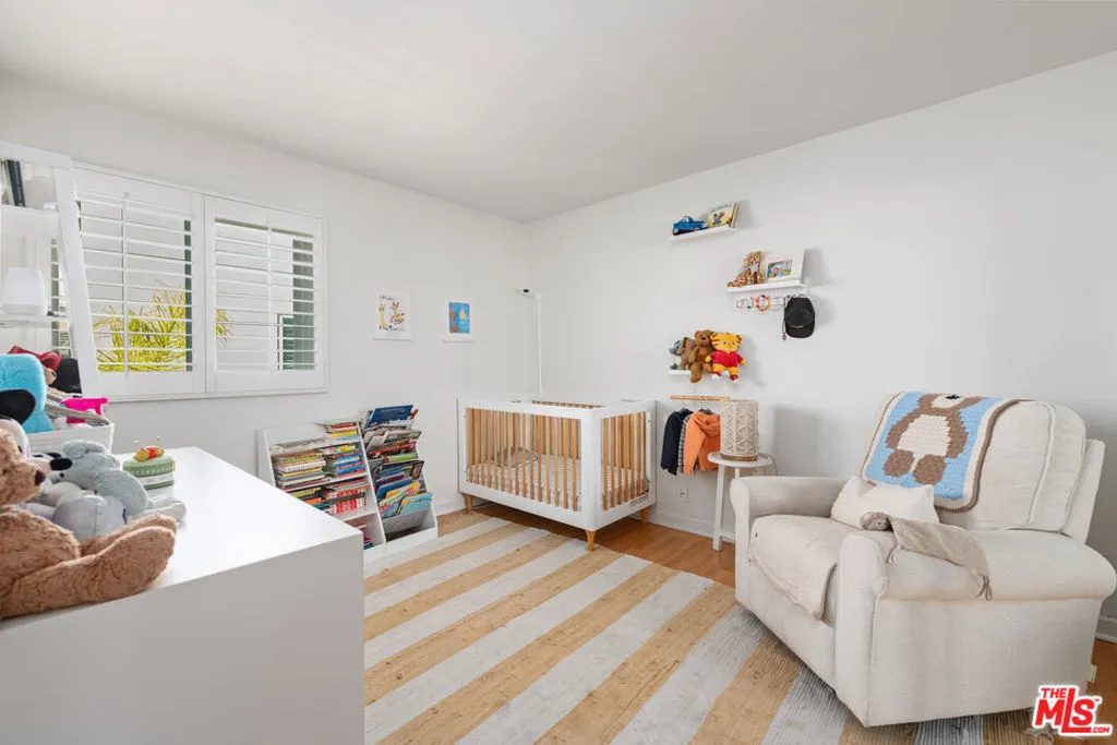 Santa Monica, California 90403, United States, 3 Bedrooms Bedrooms, ,3 BathroomsBathrooms,Residential,Active,251493