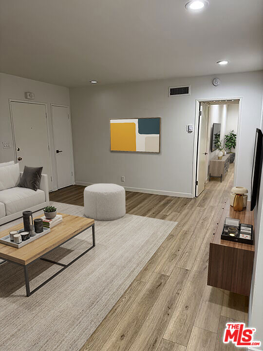 5400 Newcastle Avenue 68