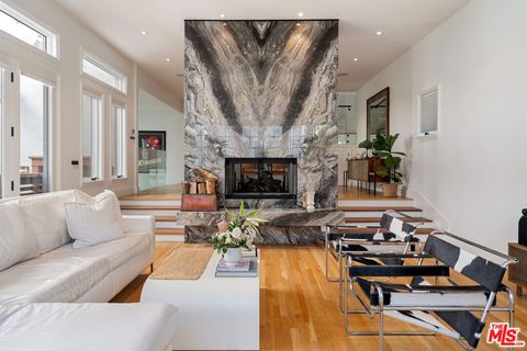 128 Roma Court Marina Del Rey CA 90292