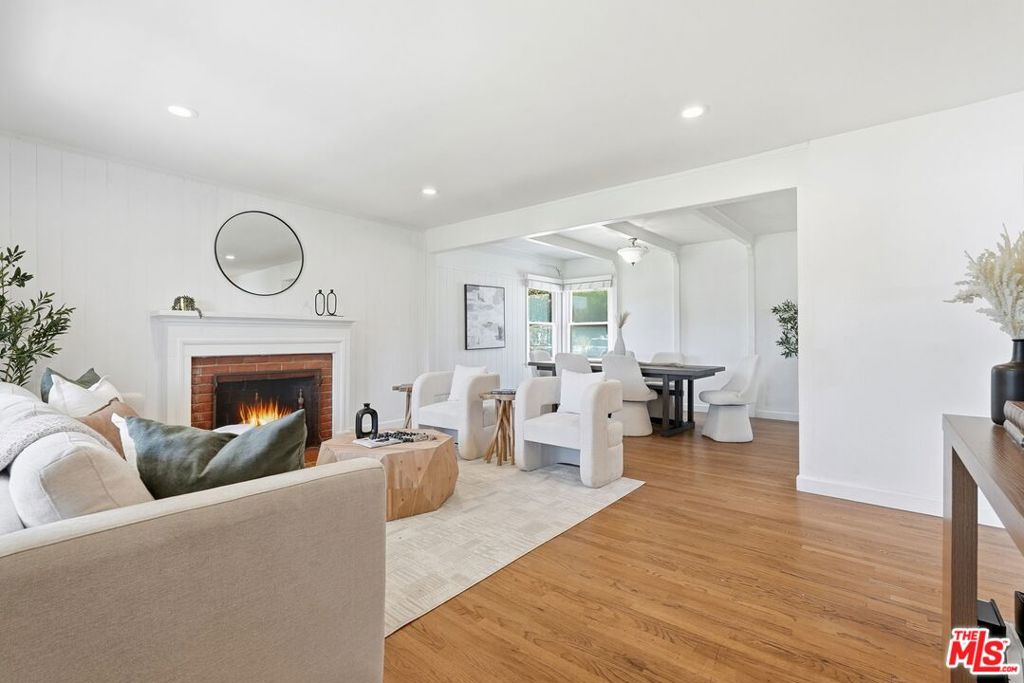 8136 Holy Cross Place