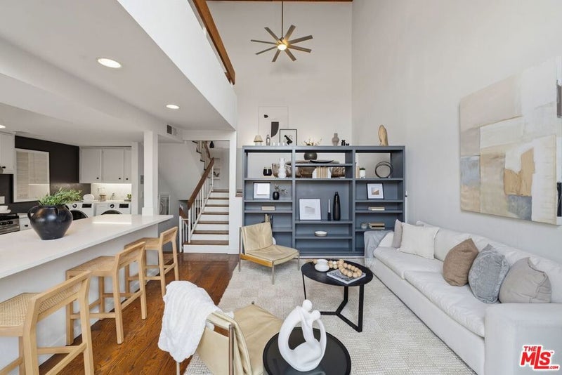 12806 Pacific Avenue 8