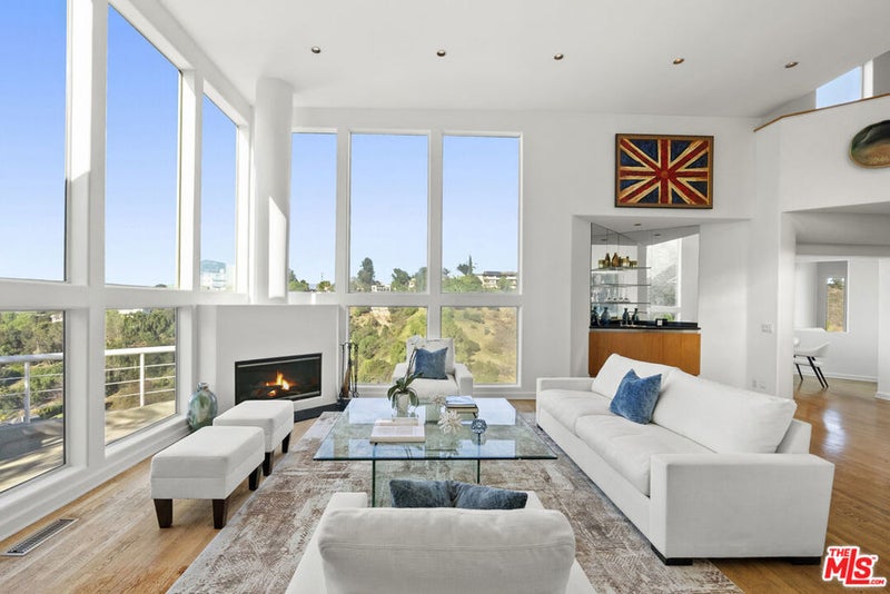 3670 Avenida Del Sol