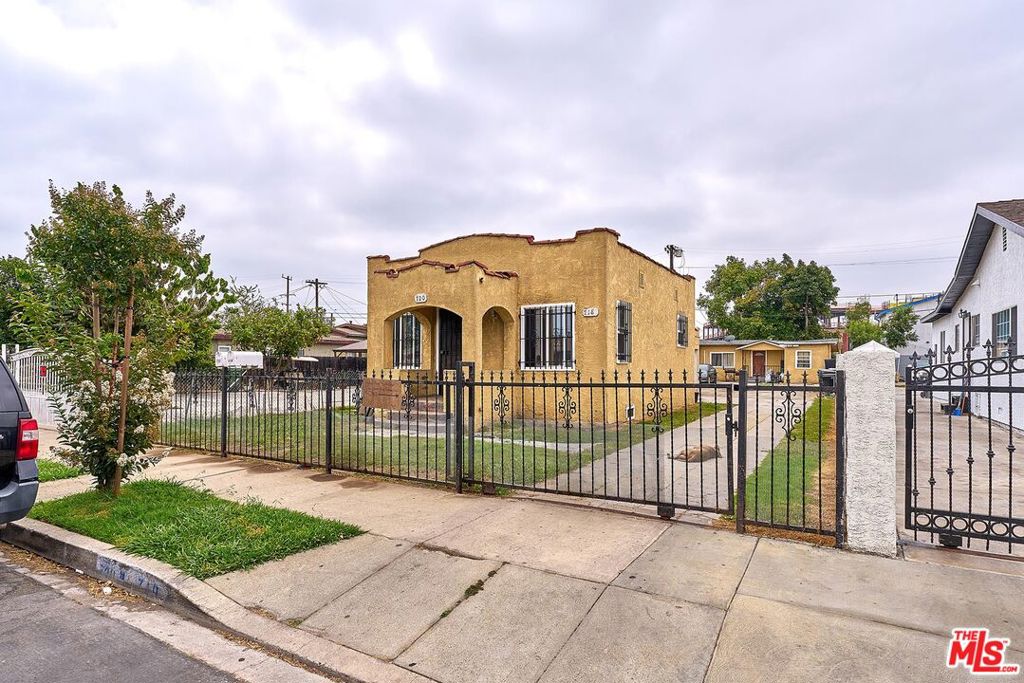 718 E 110th Street