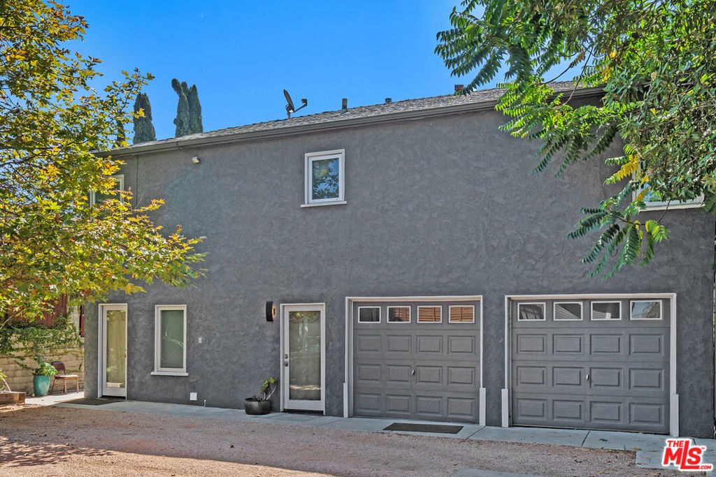 Properties 2 2136 Lemoyne Street