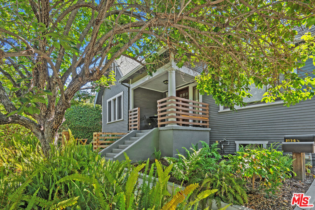 Properties 3 2136 Lemoyne Street