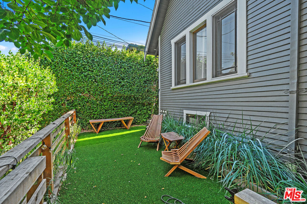 Properties 10 2136 Lemoyne Street