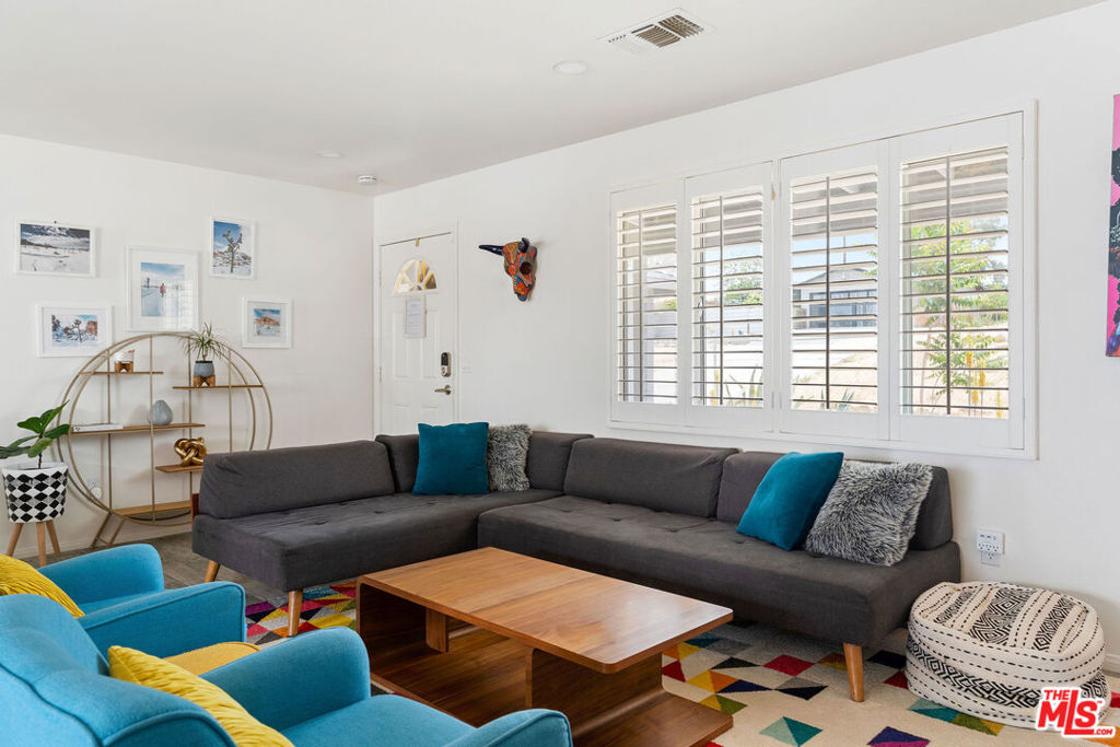 61602 La Jolla Drive