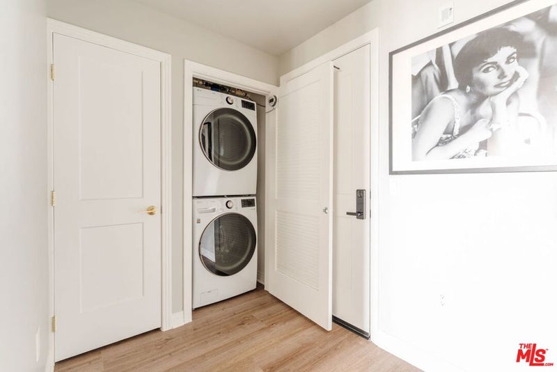 7428 Santa Monica Boulevard 507