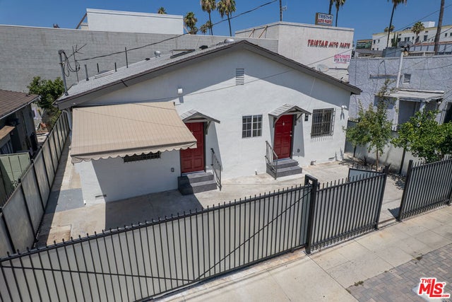 1445 N Mariposa Avenue, Los Angeles